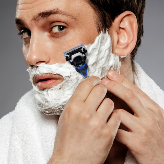 為什麼鬍子刮不乾淨？不留鬍渣，簡單4步驟教你刮得乾淨舒適