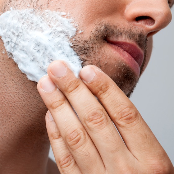 刮鬍泡/刮鬍露/刮鬍膏，三款剃鬚劑有何不同?如何使用?
